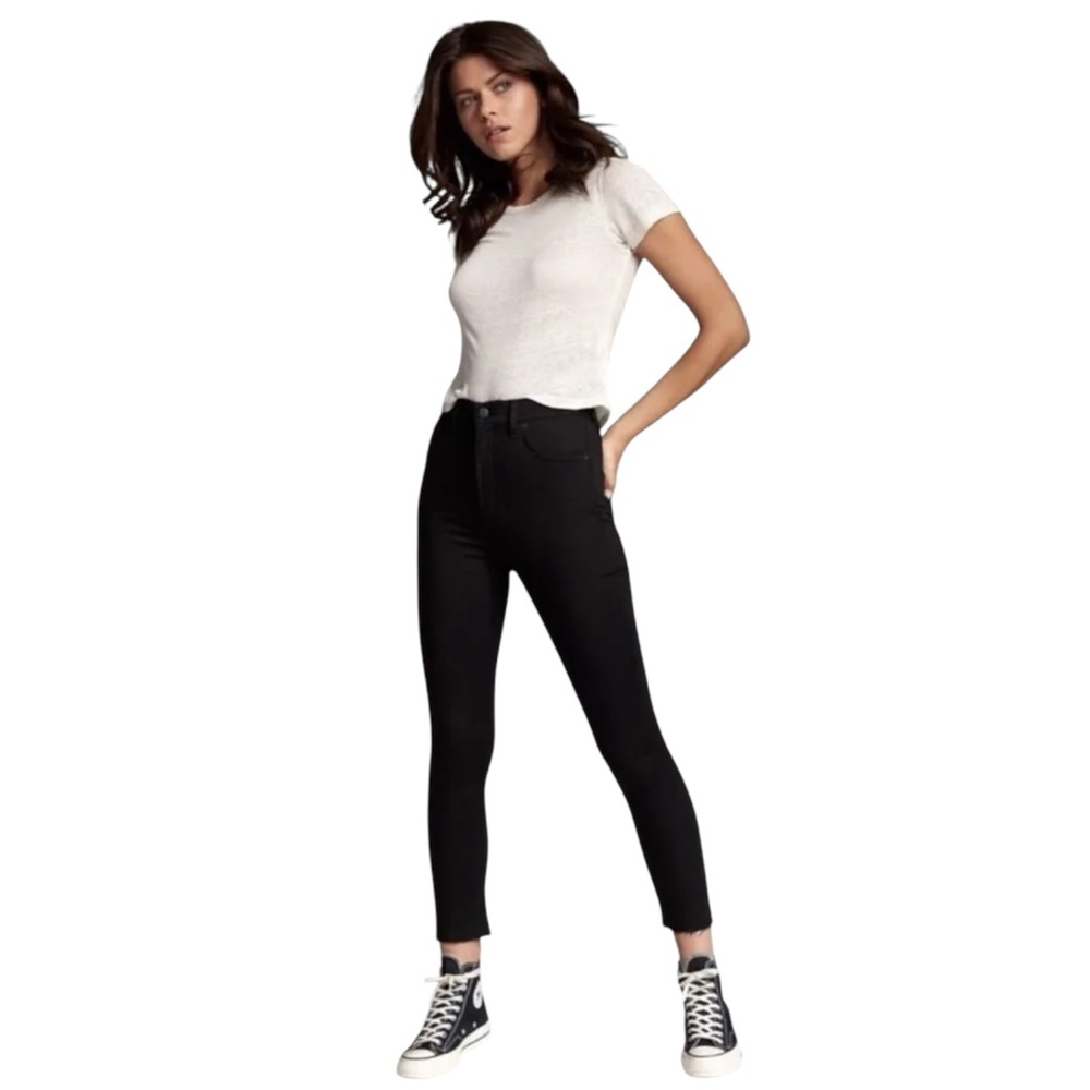 Aritzia Denim Forum Lola High-Rise Skinny Crop Black Raw Hem Jeans SZ 26